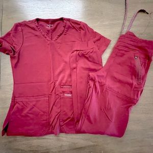 XS Jaanuu Scrub set